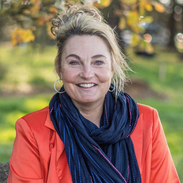 Estate Agents in Hayling Island – Julie Rodriguez